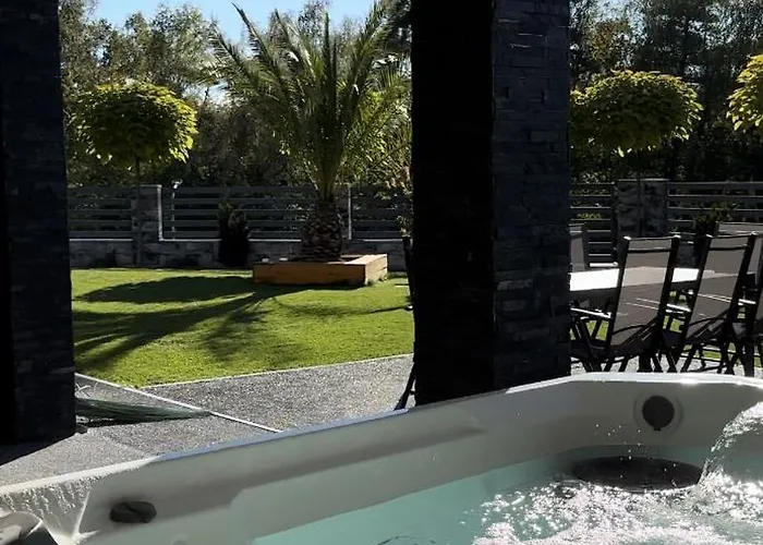 Dom wakacyjny Black Rocks Na Wynajem